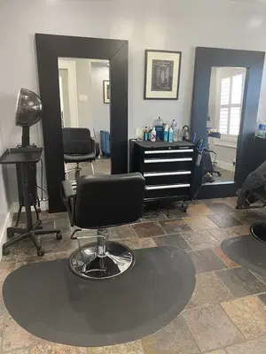 Salon Hairology