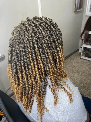 African Hair Braiding Salon- Pour la Belle