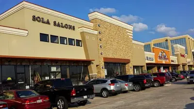 Sola Salon Studios