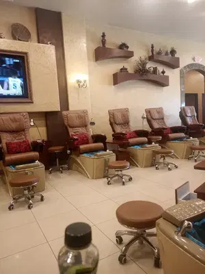 GRANDLUX NAIL SALON