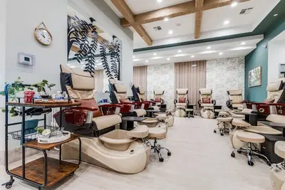 Willow Nail Lounge