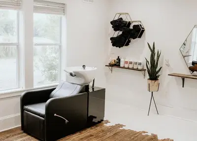 Lou & Be Hair Salon