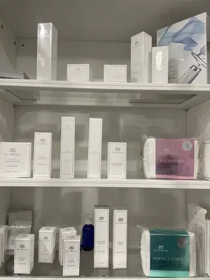 Apka Salon & Spa