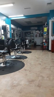 Aana's Beauty Salon