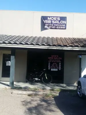 Moe's Hair Salon
