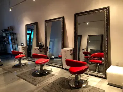 Tu y yo at Ofelia’s Salon