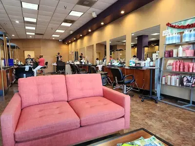 Wane Salon