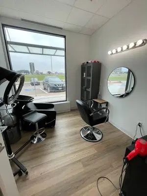 Rey’s Hair Salon