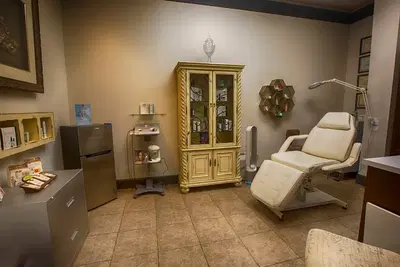 Salon Boutique Frisco (Salon Suite Facility)