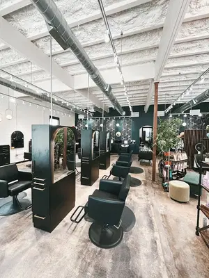 Salon NV