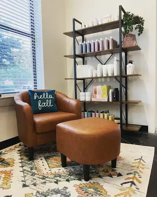 Salon Willow