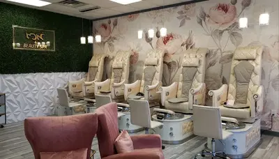 Monik's Nails & Beauty Spa