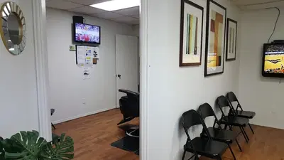 J's Barber & Beauty Salon
