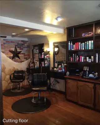 B & Me Salon