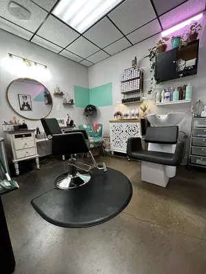 Salon and Spa Galleria | Airport Fwy.