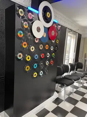 Raynan Beauty Salon