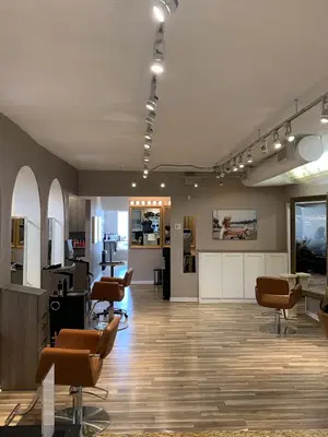 Goldwaves Salon