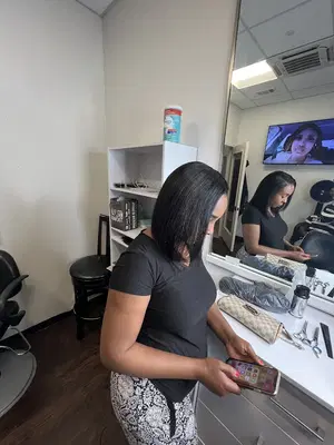 Seed dynamic unisex hair salon