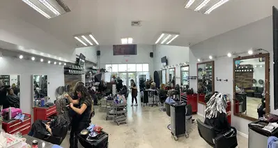 Constantino Salon