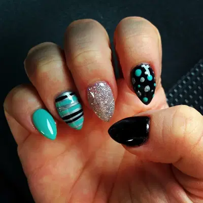 Harvey's Hair & Nails