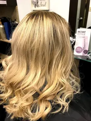 Dominican Hair Salon by Berquis