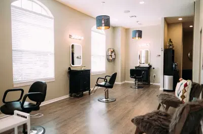 Lillie Mae Salon