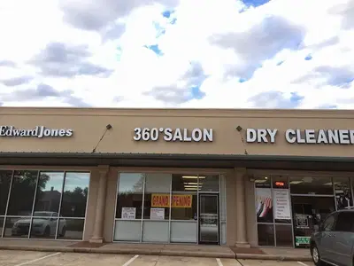 360 Degree Salon