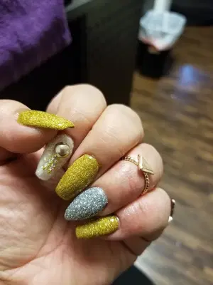 Sola Salon Studios