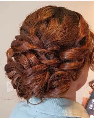 El Rodeo Salon
