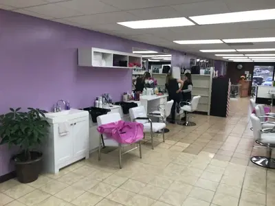 Black & White Beauty Supply & Salon