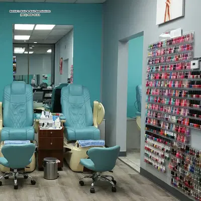 Nellie's Hair & Nail Specialists