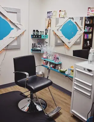 Sammie Star Salon