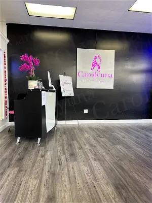 Carolynna Beauty Salon & Barbería