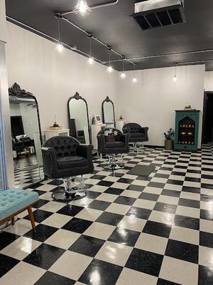 Parlor House VB