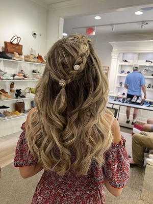Heirloom Salon