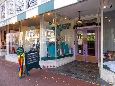 C Street Salon & Spa