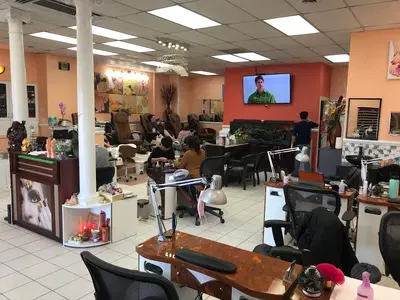Diane Nails