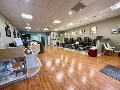 Luna Nail Bar