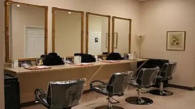 Kings & Queens Salon