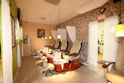 River Falls Salon and Spa