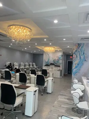 2Q NAIL BAR