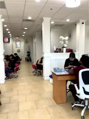 WOW Nails & Day Spa