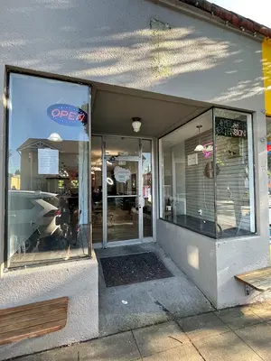 Burien Beauty Salon
