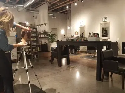 B4 Salon