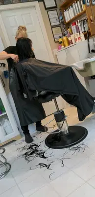 McClanahan’s Salon
