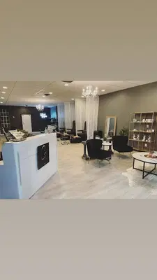 Gloss Nail Lounge