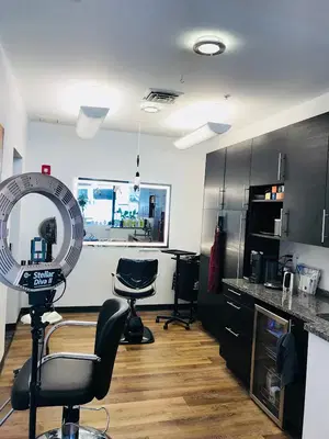 Hare Salon