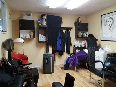 Dell Hair Design