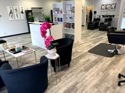Salon Zavala