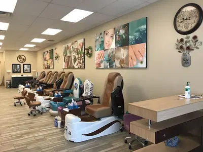 AB Nails